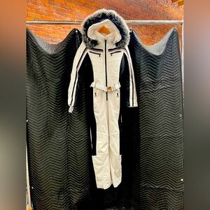 Poivre Blanc Ski Suit - size S